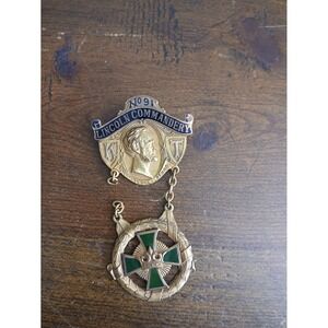 NEEDS REPAIRED Lincoln Commandery No 91 Knights Templar Masonic Pin Badge Medal